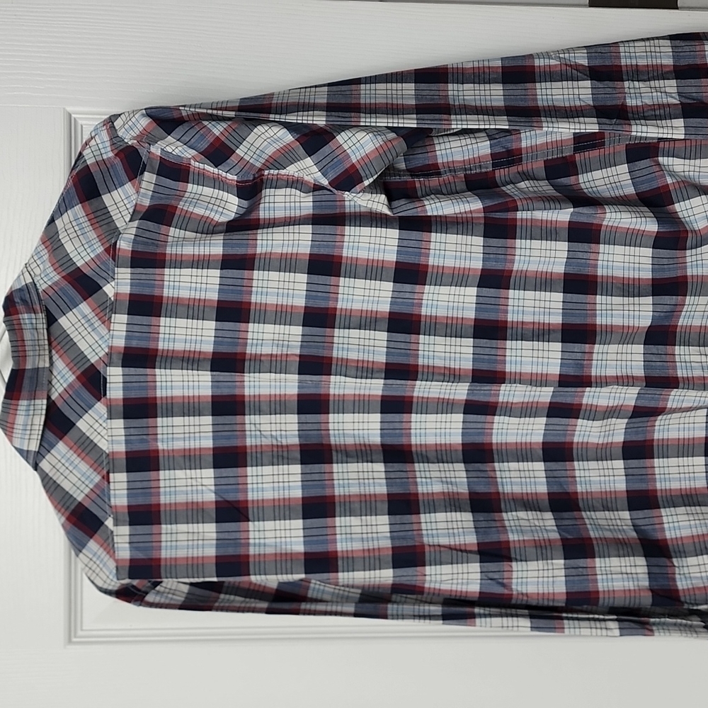 D&G Button Down - Picture 6 of 6